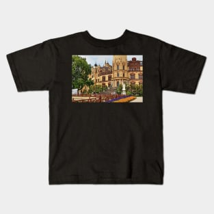 Schwerin Palace - Mecklenburg-Vorpommern, Germany Kids T-Shirt